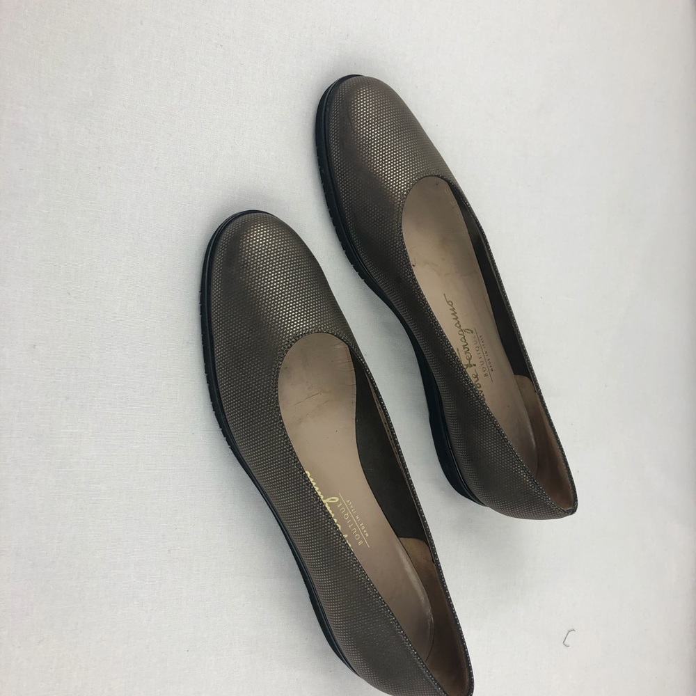 Flats - Picture 2 of 7